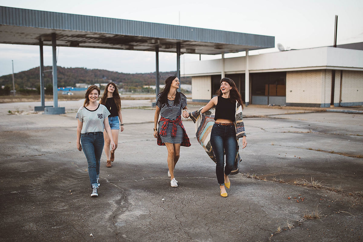 5 types of toxic "friends" you should avoid请远离这些所谓的"朋友